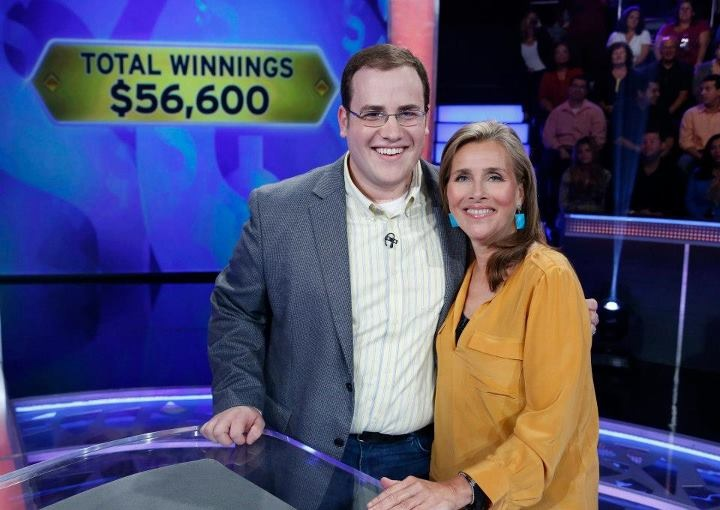 Scott Green with host Meredith Vieira on the Who Wants to Be a Millionaire set, total winnings of $56,600 on screen